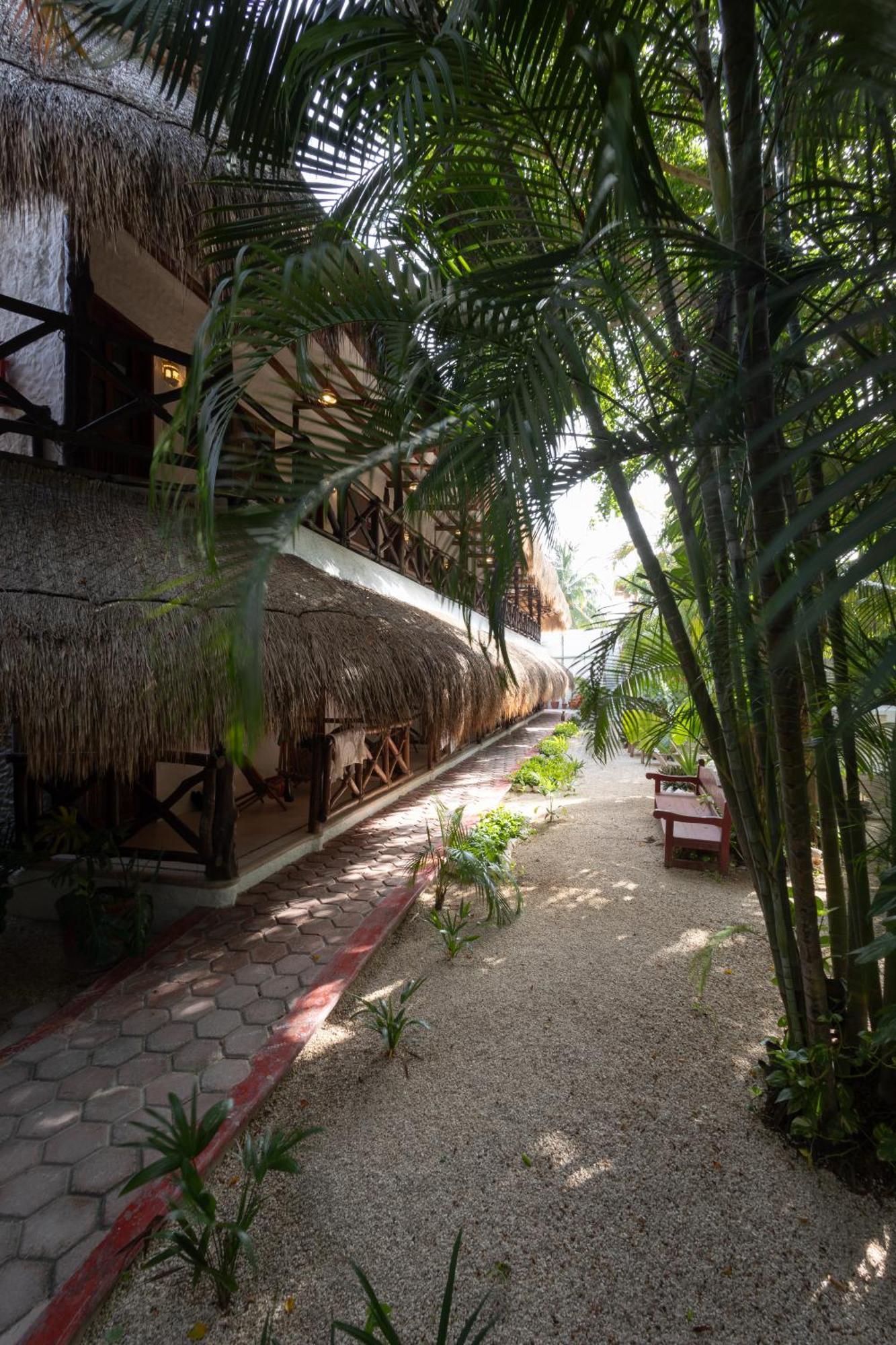 Hotel Casa Barbara Holbox Exterior photo